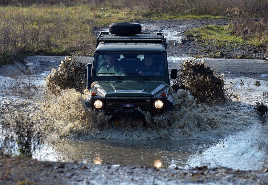 Obuka sigurne i terenske vožnje za interventnu policiju MUP-a