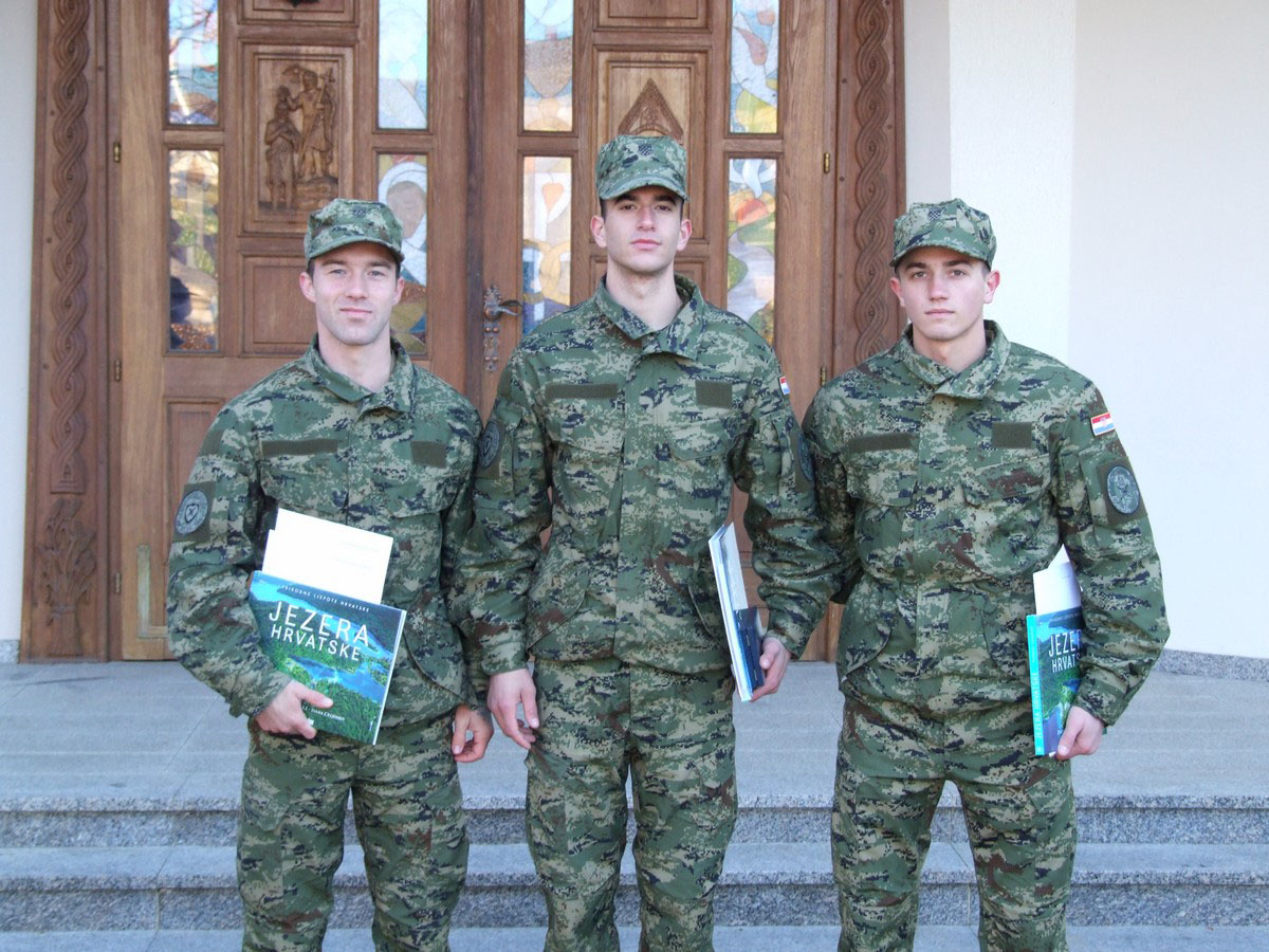 Slika https://www.morh.hr/wp-content/uploads/2017/12/naj_rocnik_07122017_v.jpg