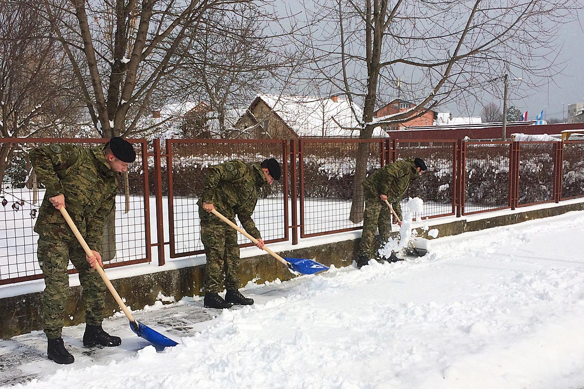 Slika https://www.morh.hr/wp-content/uploads/2018/02/vukovar_hv_snijeg_27022018_2_v.jpg