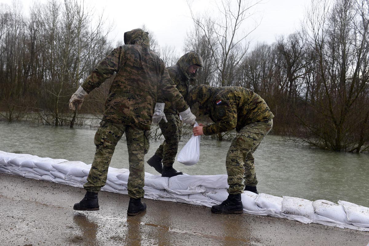 Slika https://www.morh.hr/wp-content/uploads/2018/03/poplave_20032018_v.jpg