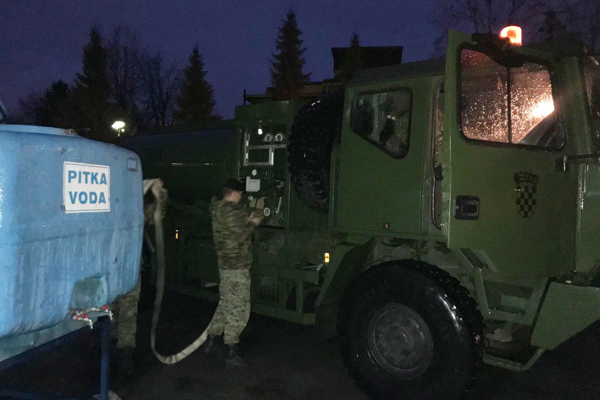 Slika https://www.morh.hr/wp-content/uploads/2018/04/cisterna_3103208_1_v.jpg