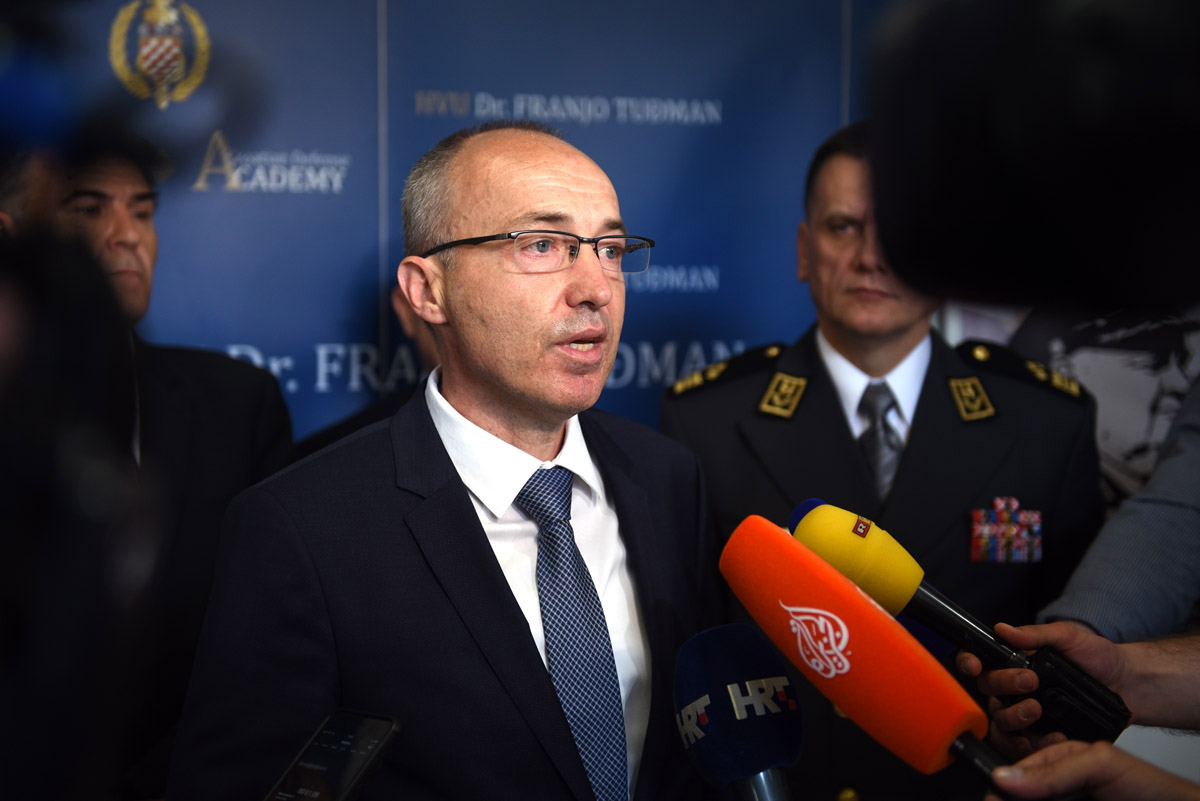 Slika https://www.morh.hr/wp-content/uploads/2018/04/krsticevic_26042018_v.jpg