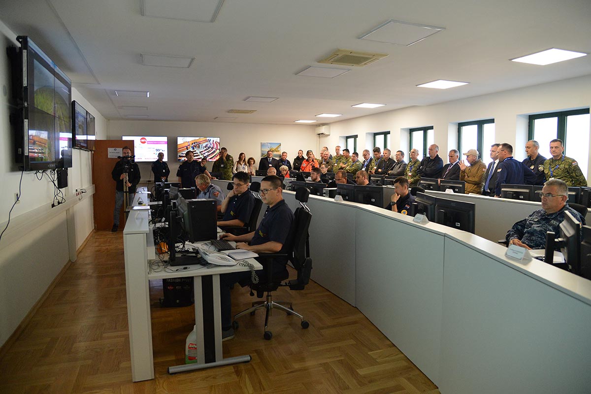 Slika https://www.morh.hr/wp-content/uploads/2018/05/divulje_sigurnost18_16052018_02.jpg