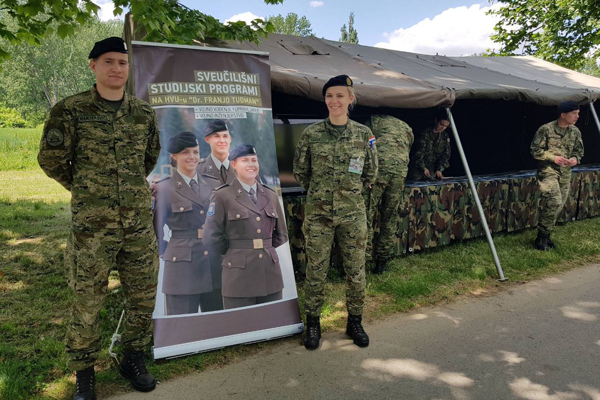 Slika https://www.morh.hr/wp-content/uploads/2018/05/ilok_08052018_v.jpg