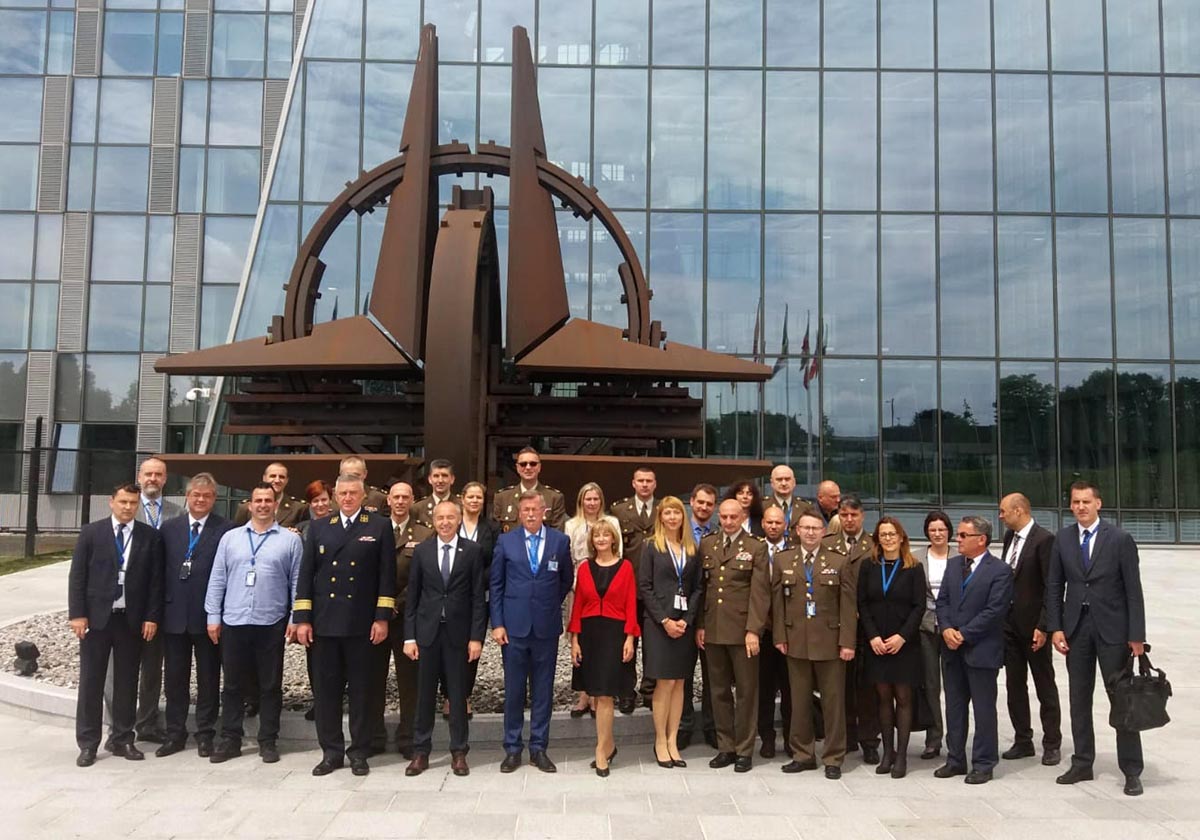 Slika https://www.morh.hr/wp-content/uploads/2018/06/bruxelles_07062018_11_v.jpg