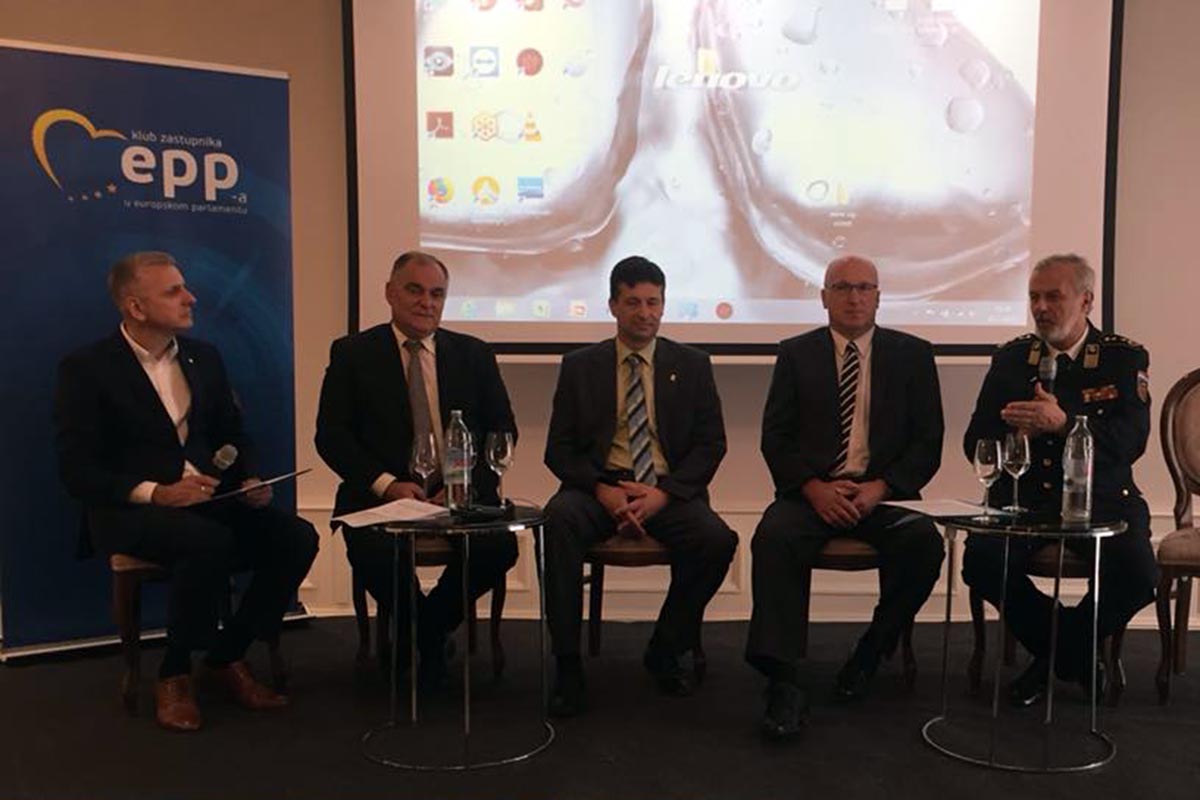 Slika https://www.morh.hr/wp-content/uploads/2018/07/jakop_tuskan_divulje_100718_01.1.jpg