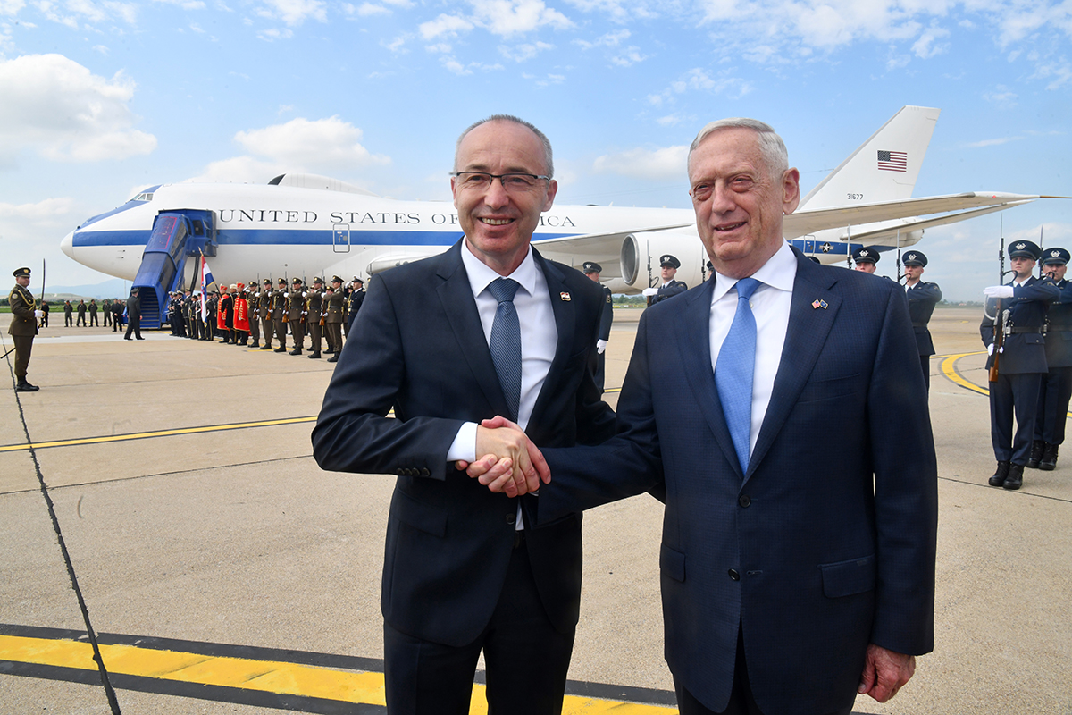 Slika https://www.morh.hr/wp-content/uploads/2018/07/krsticevic_mattis_zagreb_12072018_24-1.jpg