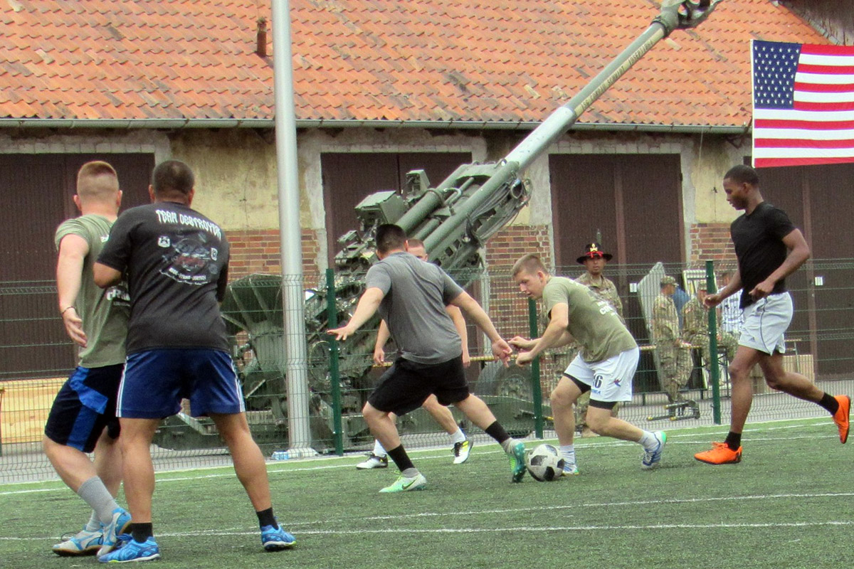 Slika https://www.morh.hr/wp-content/uploads/2018/07/osrh_obiljezile_dan_neovisnosti_sad_10072018_11.jpg