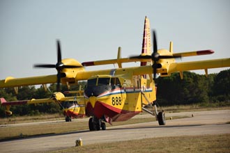 Slika https://www.morh.hr/wp-content/uploads/2018/08/canadiar_23082018_c.jpg