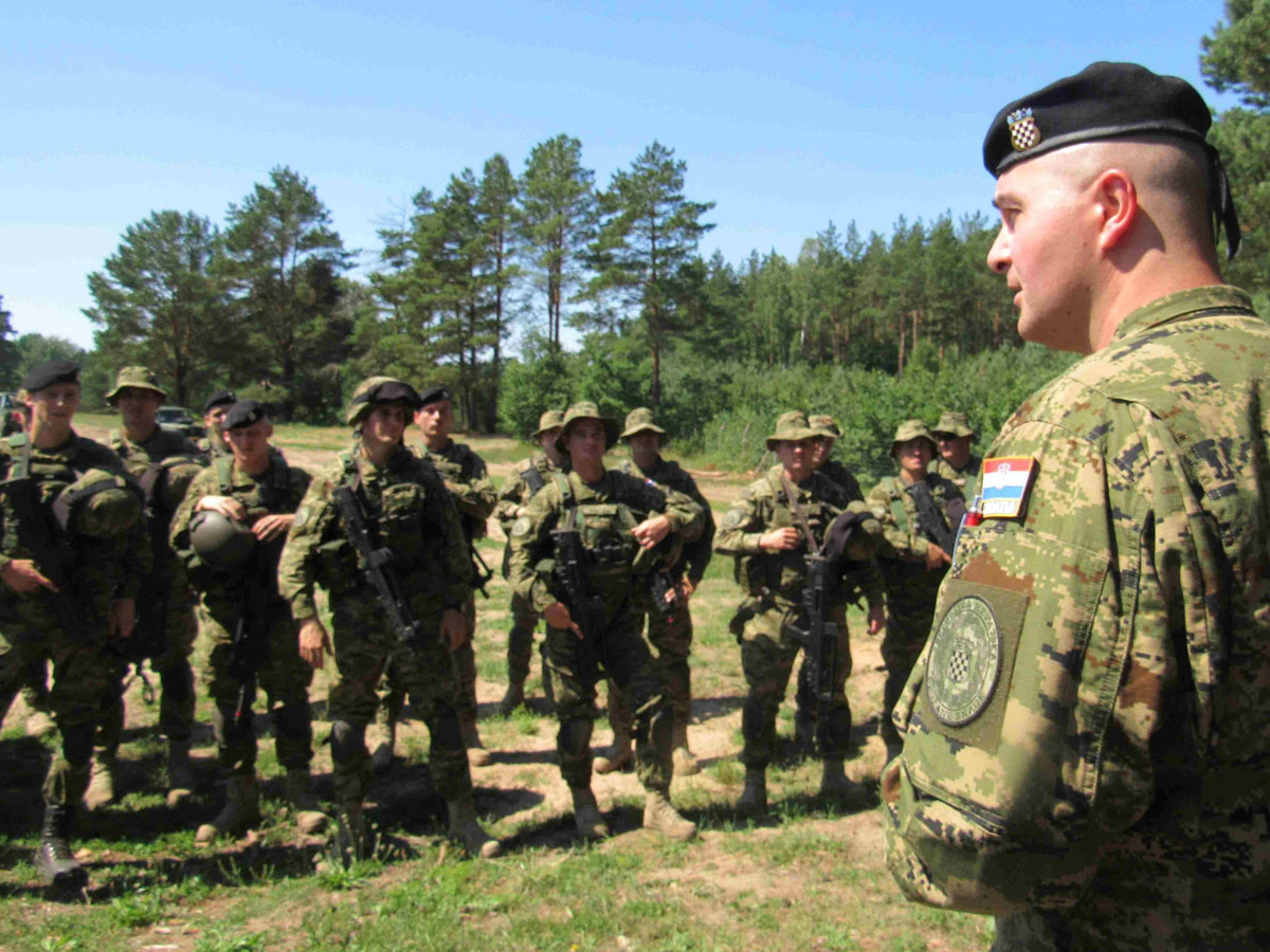 Slika https://www.morh.hr/wp-content/uploads/2018/08/obuka_pl_16082018_v.jpg
