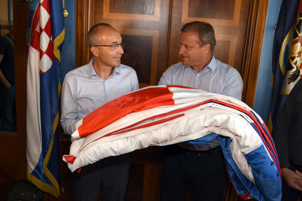 Slika https://www.morh.hr/wp-content/uploads/2018/08/zadar_24082018_v.jpg