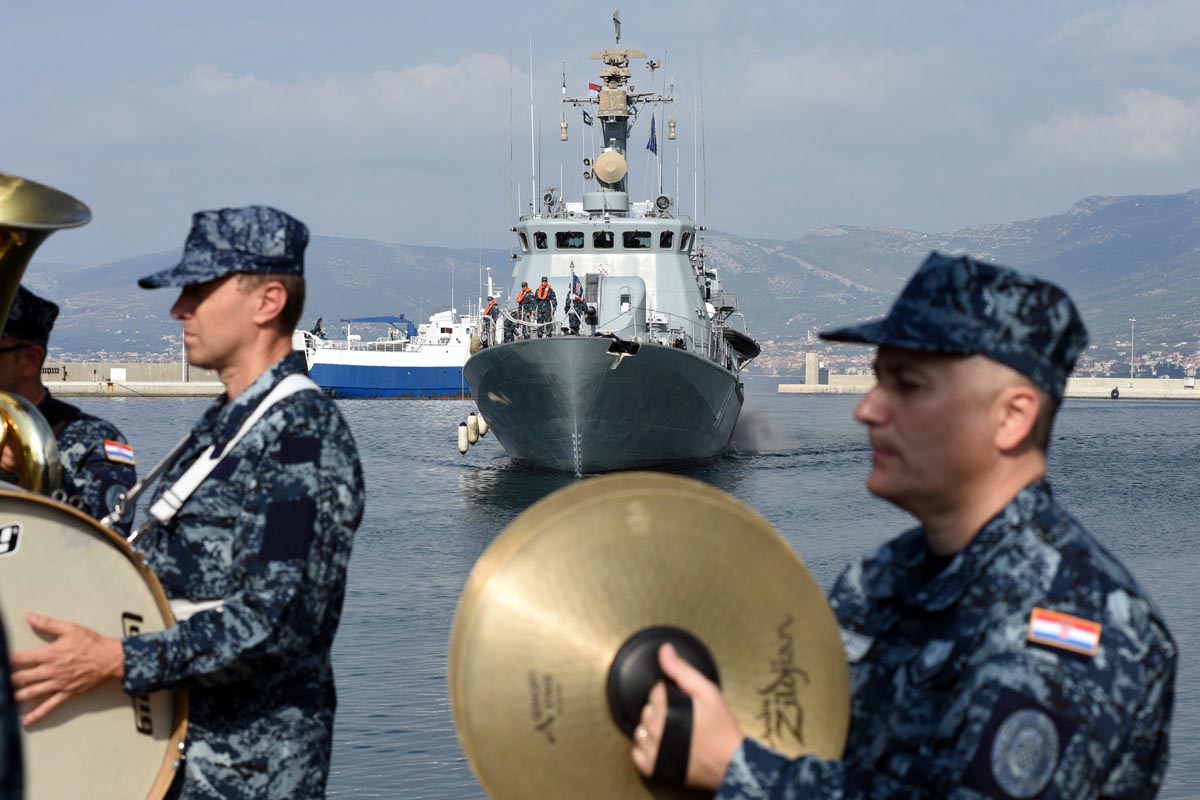 Slika https://www.morh.hr/wp-content/uploads/2018/09/sea_gardian_rtop_vukovar_24092018_v.jpg