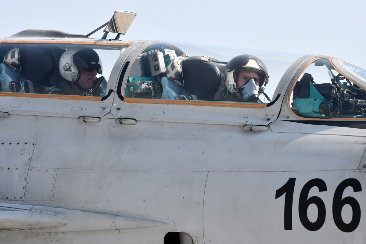 Slika https://www.morh.hr/wp-content/uploads/2018/10/let_hrvatski_izraelski_pilot_03082018_08.jpg