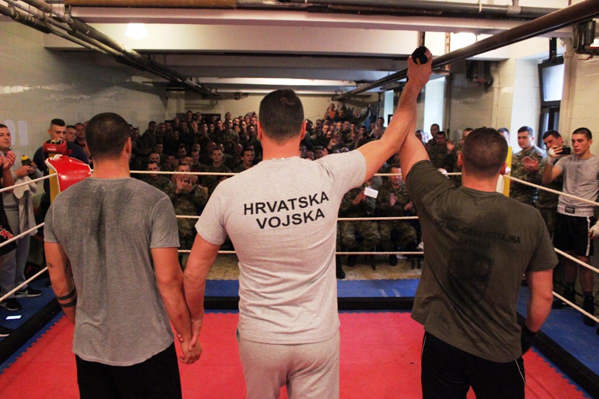 Slika https://www.morh.hr/wp-content/uploads/2018/11/boks_hrvatska_vojska_22112018_v.jpg