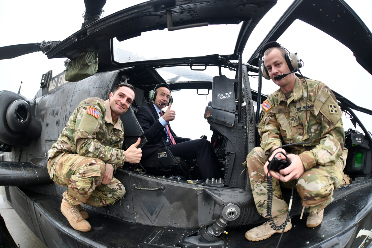 Slika https://www.morh.hr/wp-content/uploads/2018/11/borbeni_helikopteri_pleso_07112018_27.jpg