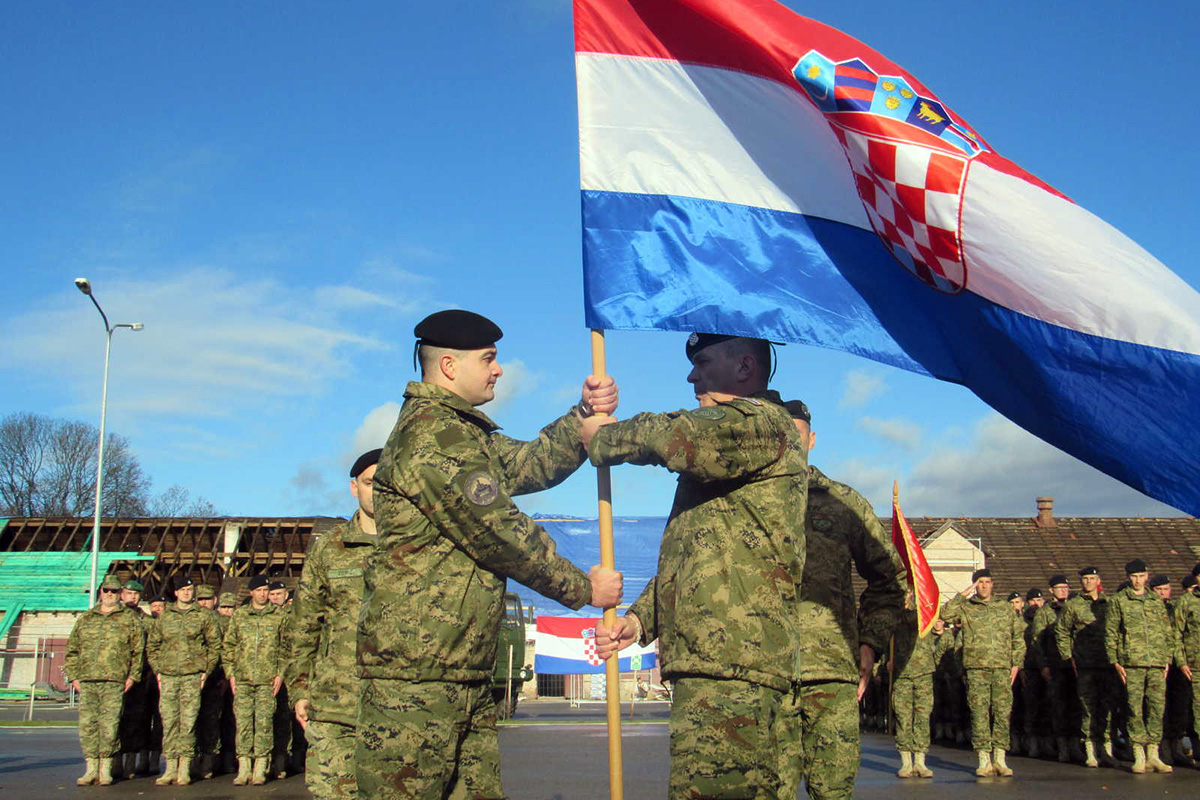 Slika https://www.morh.hr/wp-content/uploads/2018/11/hrvcon_poljska_hv_osrh_29102018_09.jpg