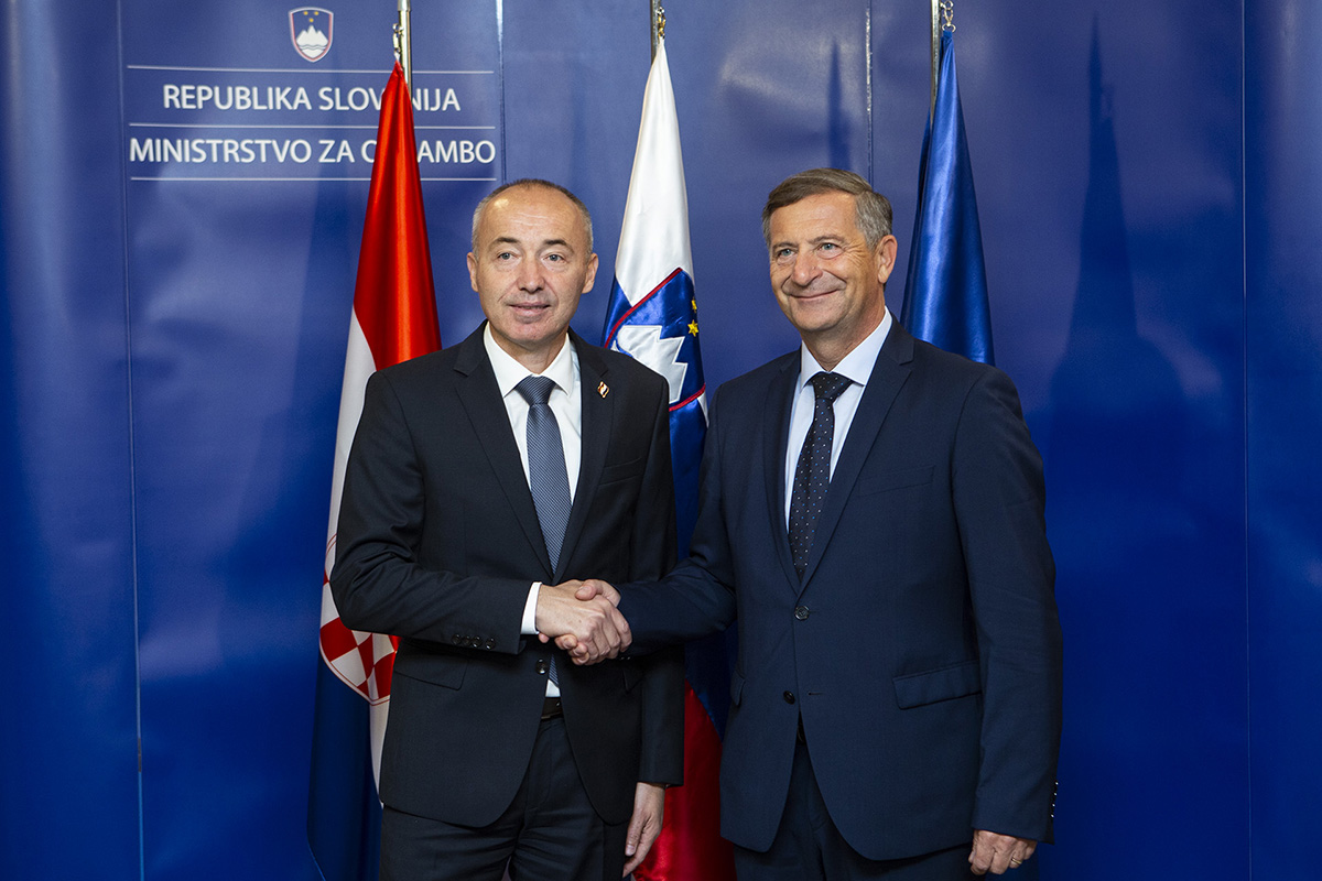 Slika https://www.morh.hr/wp-content/uploads/2018/11/krsticevic_slovenija_06112018_04.jpg