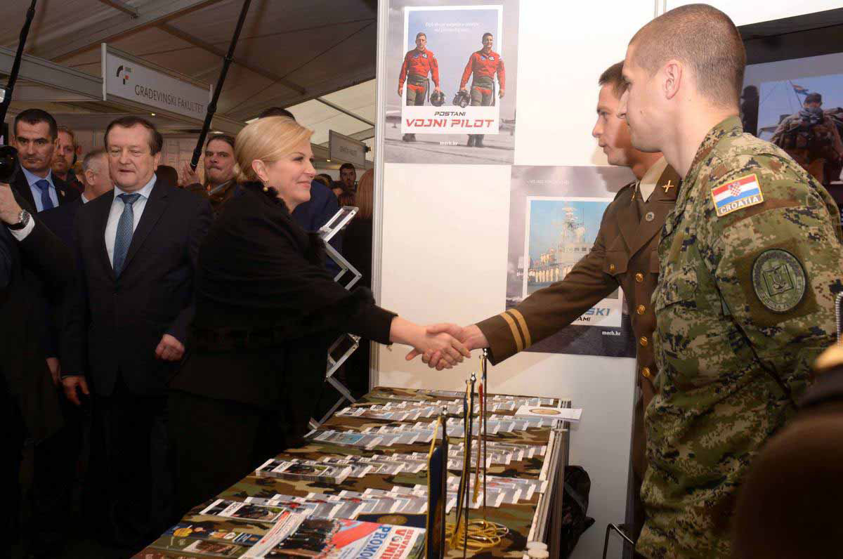 Slika https://www.morh.hr/wp-content/uploads/2018/11/smotra_sveucilista_zagreb_22112018_07.jpg