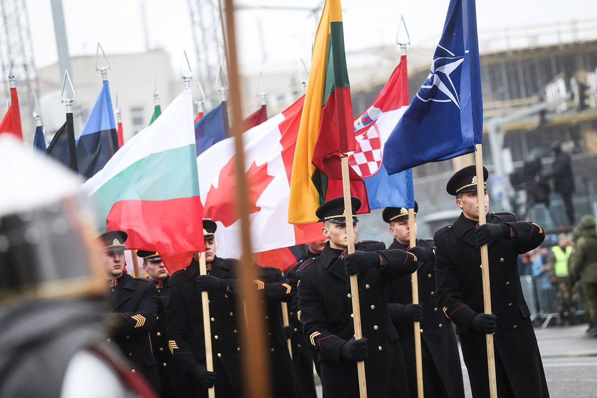 Slika https://www.morh.hr/wp-content/uploads/2018/12/lithuanian_military_parade_27112018-01_v.jpg
