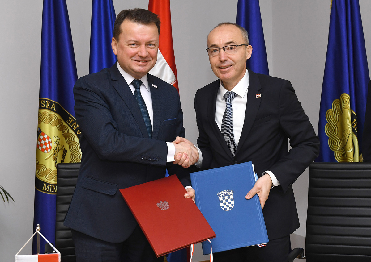 Slika https://www.morh.hr/wp-content/uploads/2019/01/krsticevic_blaszczak_zagreb_14012019_140119_30.jpg