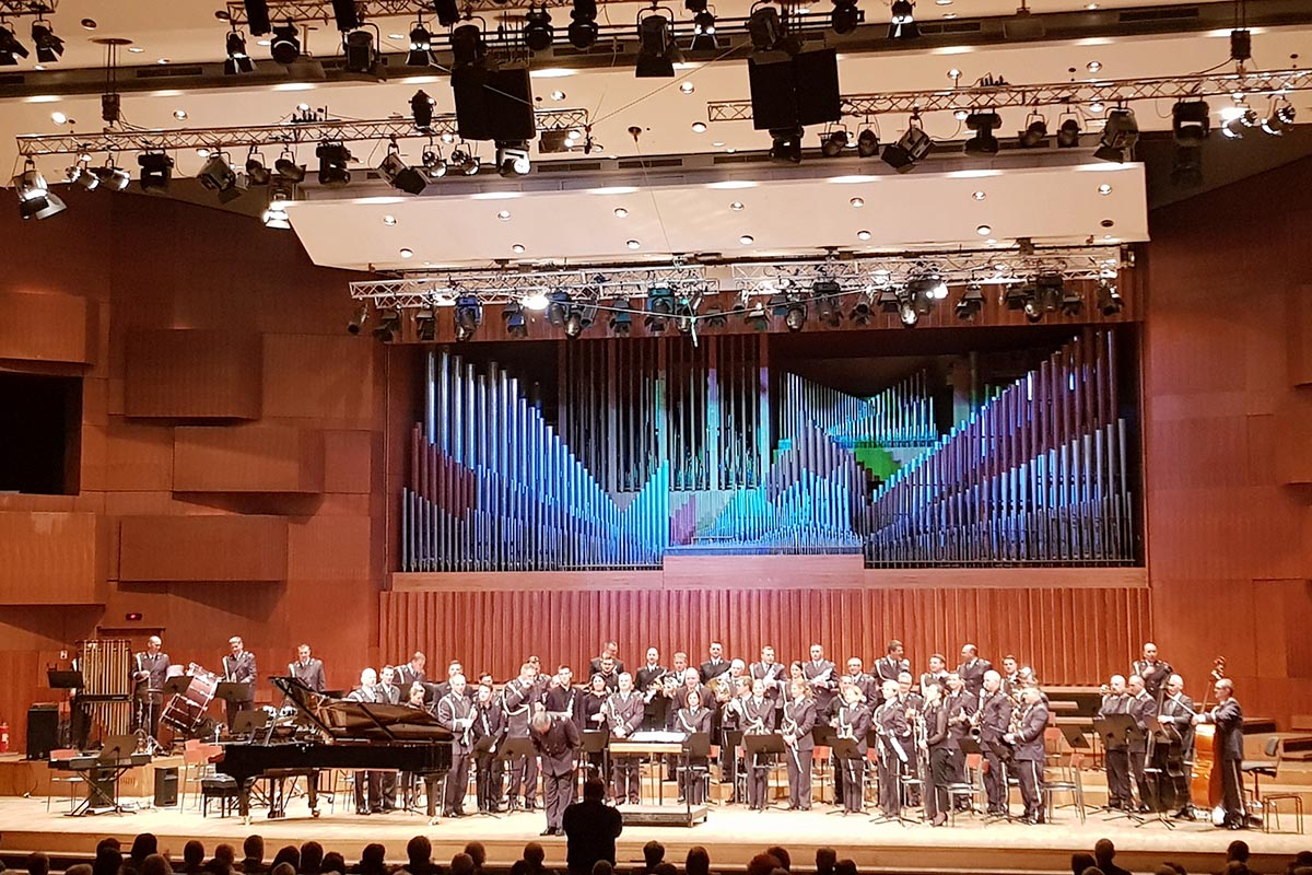 Slika https://www.morh.hr/wp-content/uploads/2019/02/koncert_spohv_lisinski_31012019_v.jpg