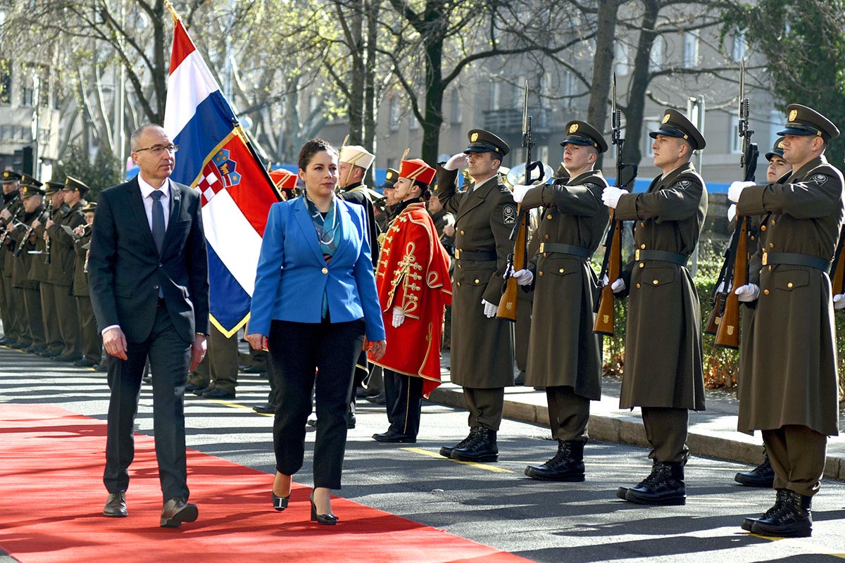 Slika https://www.morh.hr/wp-content/uploads/2019/03/damir_krsticevic_olta_xhacka_v.jpg