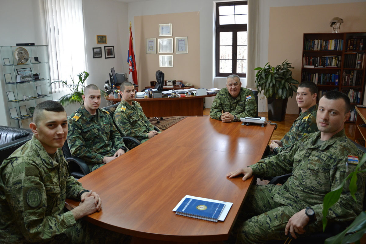 Slika https://www.morh.hr/wp-content/uploads/2019/04/bugarski_kadeti_hvu_27032019_v.jpg