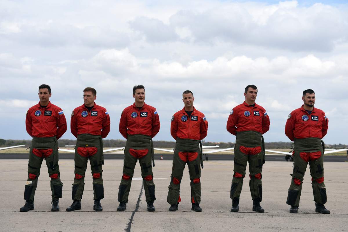 Slika https://www.morh.hr/wp-content/uploads/2019/04/krila_oluje_frecce_tricolori_040419_vv.jpg
