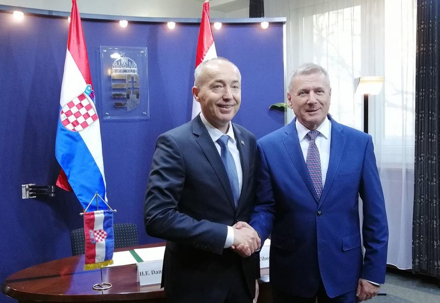 Ministri_Krstičević_i_Benkő