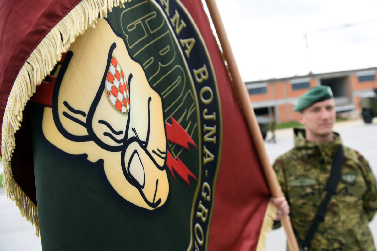 Slika https://www.morh.hr/wp-content/uploads/2019/05/gromovi_17052019_06.jpg