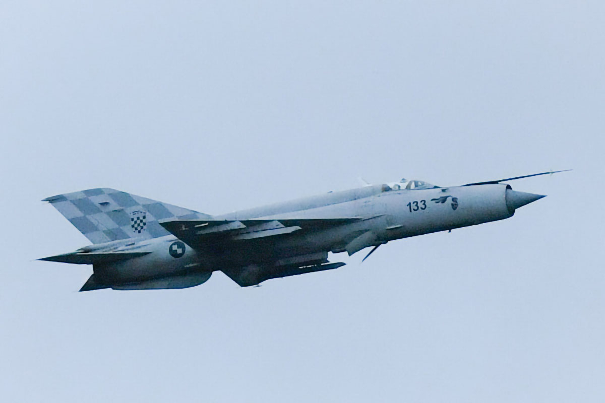 Slika https://www.morh.hr/wp-content/uploads/2019/05/mig-21-1.jpg