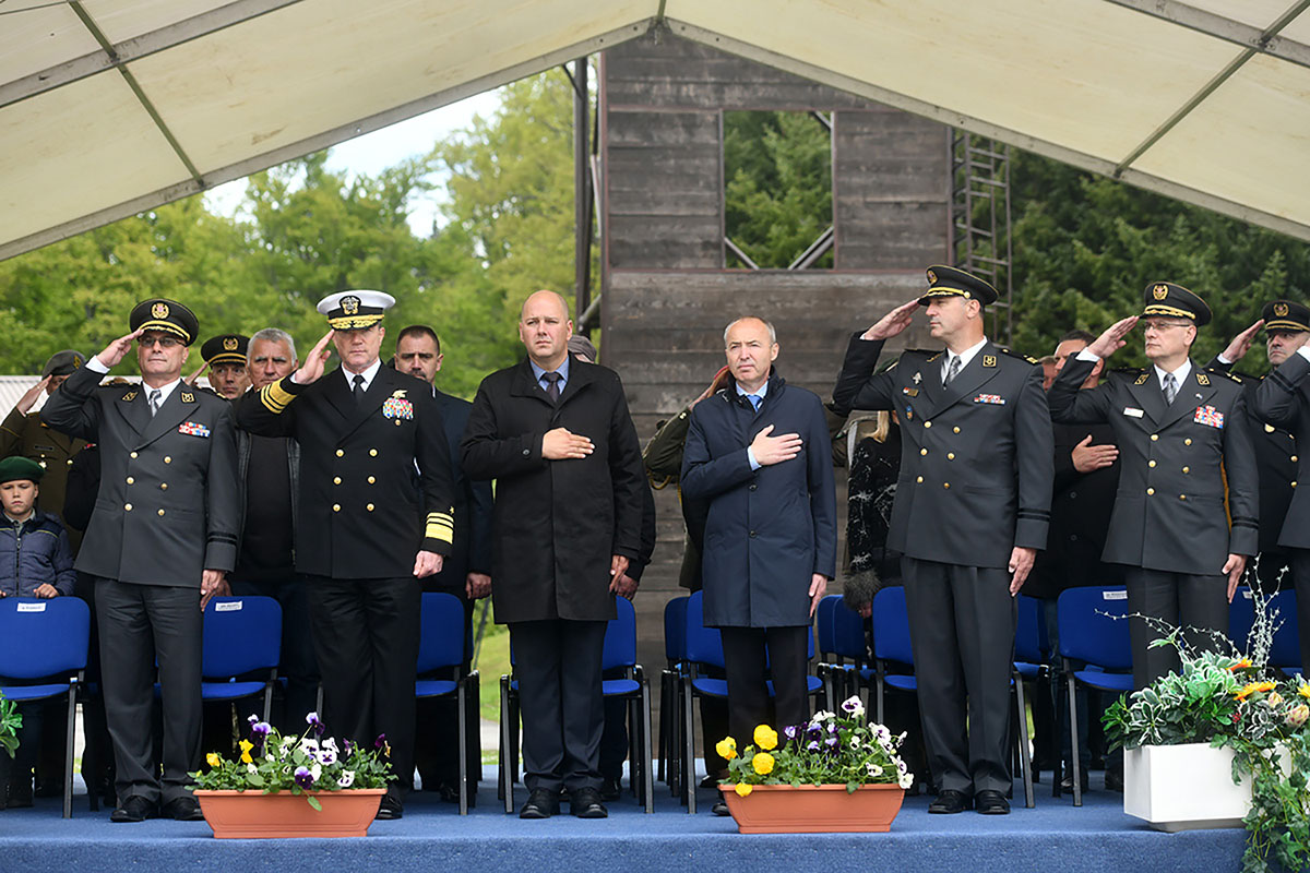 Slika https://www.morh.hr/wp-content/uploads/2019/05/obljetnica-zss_25052019_12.jpg