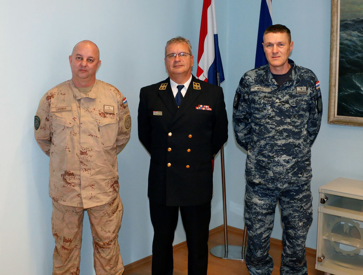 Slika https://www.morh.hr/wp-content/uploads/2019/05/potpora_miru_02052019_v.jpg