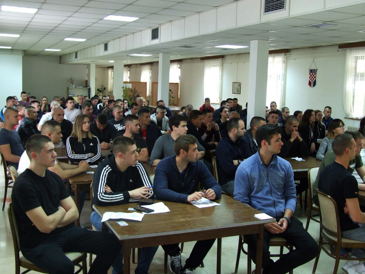 Slika https://www.morh.hr/wp-content/uploads/2019/05/rocnici_03052019_v.jpg