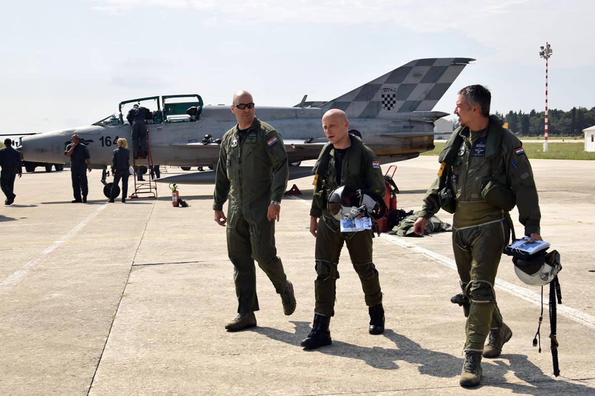 Slika https://www.morh.hr/wp-content/uploads/2019/06/astral_knight_hrz_05062019_v.jpg