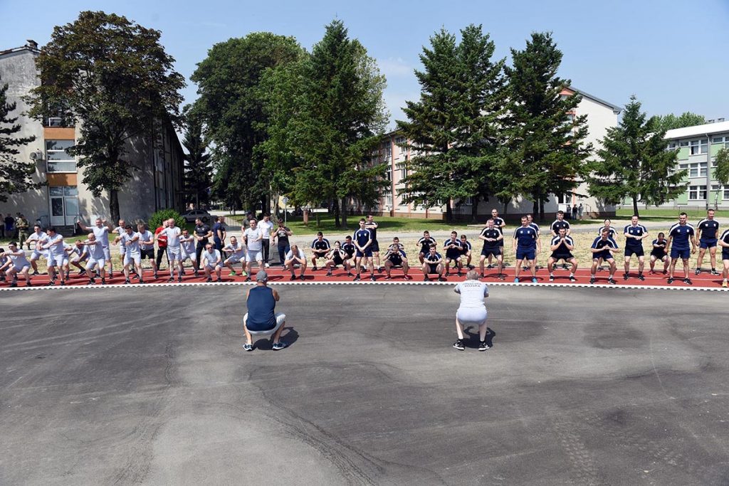 Slika https://www.morh.hr/wp-content/uploads/2019/07/hv_dan_sporta_11062019_15_v-1024x683.jpg