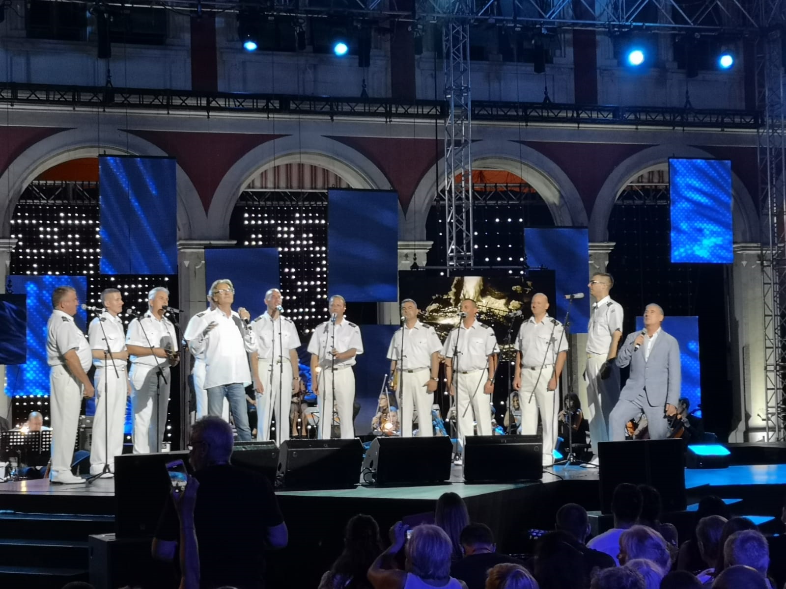 Slika https://www.morh.hr/wp-content/uploads/2019/07/klapa_hrm_07072019_1_v.jpg