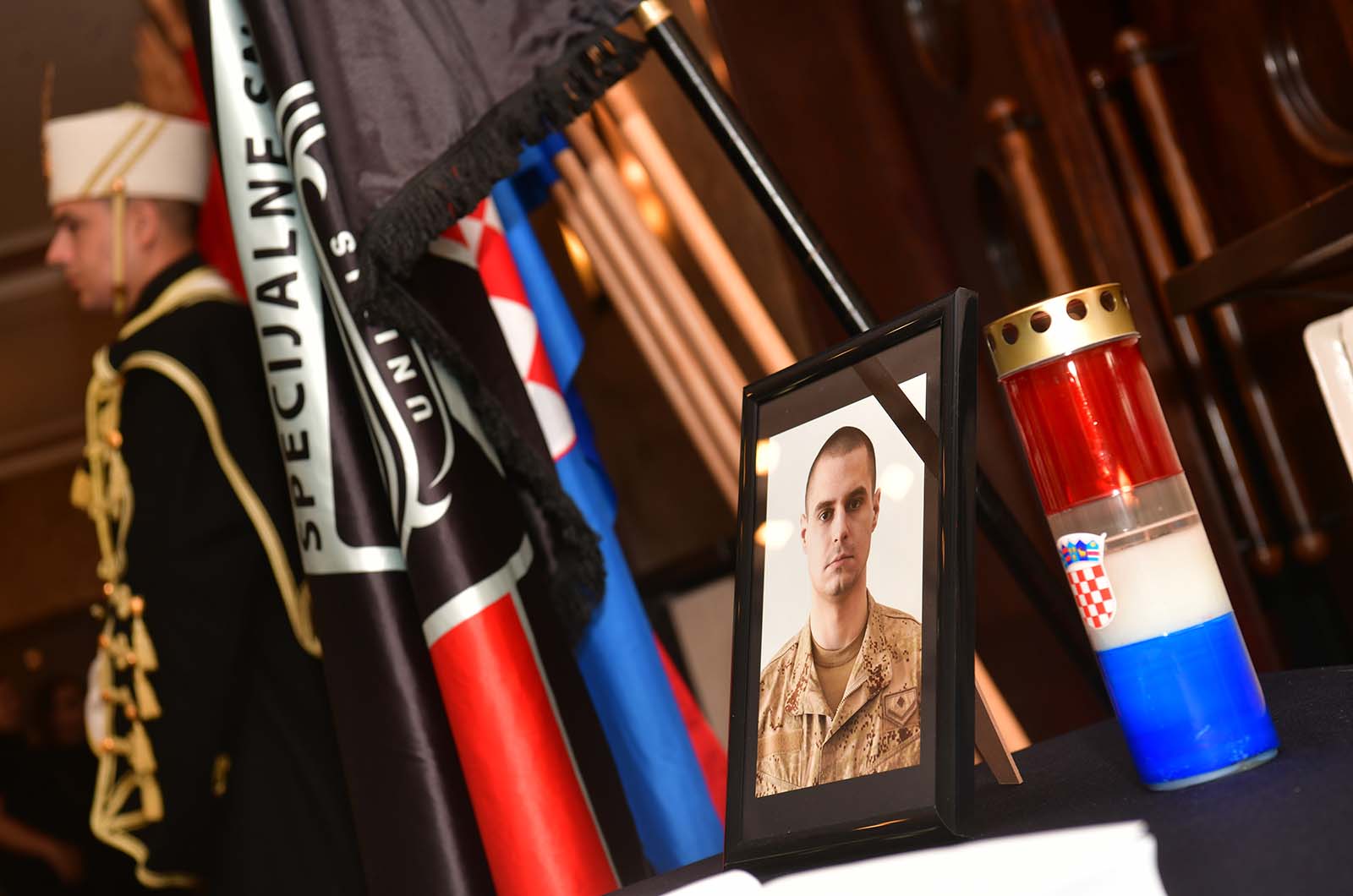 Slika https://www.morh.hr/wp-content/uploads/2019/07/komemoracija_josip_briski_morh_hv_19072019_22.jpg