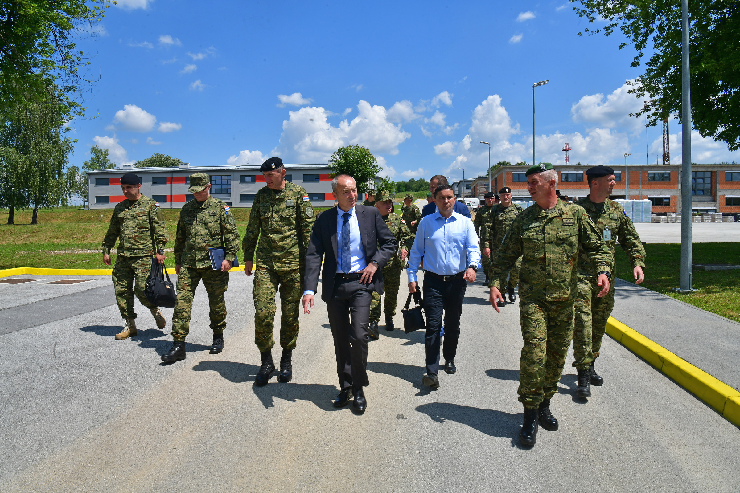 Slika https://www.morh.hr/wp-content/uploads/2019/07/krsticevic_petrinja_16072019.jpg