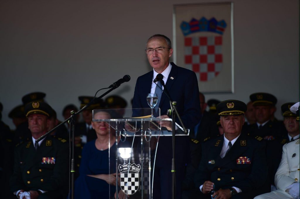 Ministar obrane RH Damir Krstičević