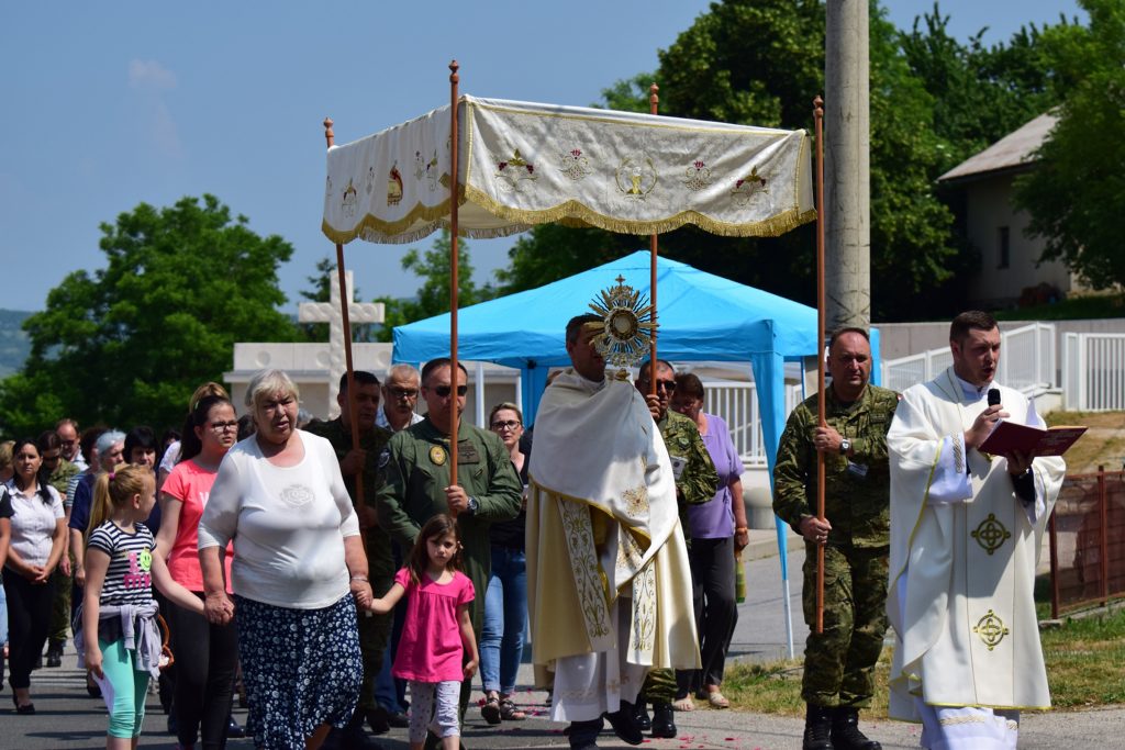 Slika https://www.morh.hr/wp-content/uploads/2019/07/tjelovo_21062019_v-1024x683.jpg