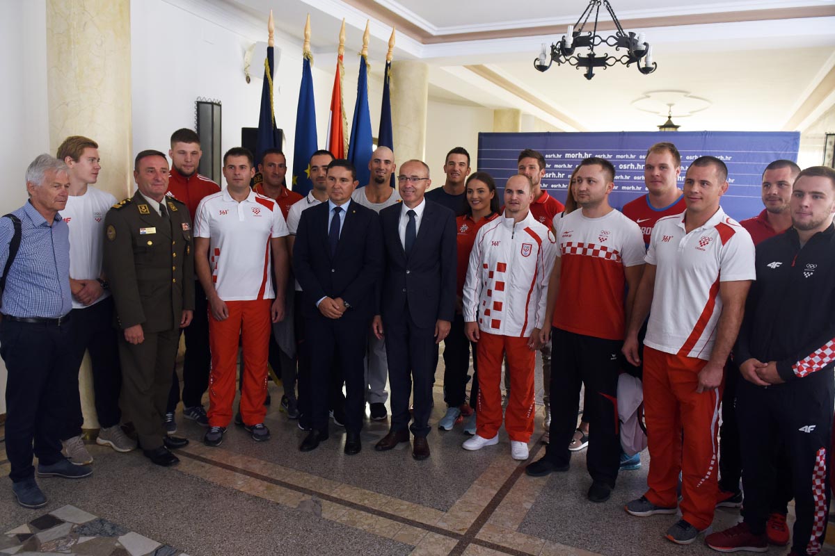 Slika https://www.morh.hr/wp-content/uploads/2019/07/vrhunski_sportasi_hrvatska_vojska_01072019_v.jpg