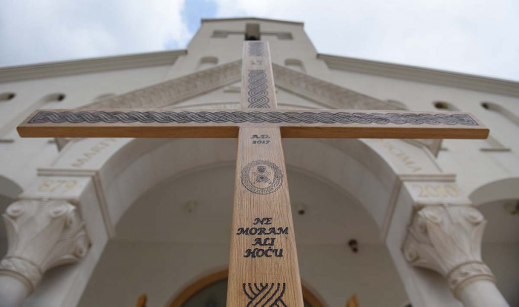 Slika https://www.morh.hr/wp-content/uploads/2019/09/4_vojno_hodocasce_hkov_udbina_190719_n-1024x607.jpg