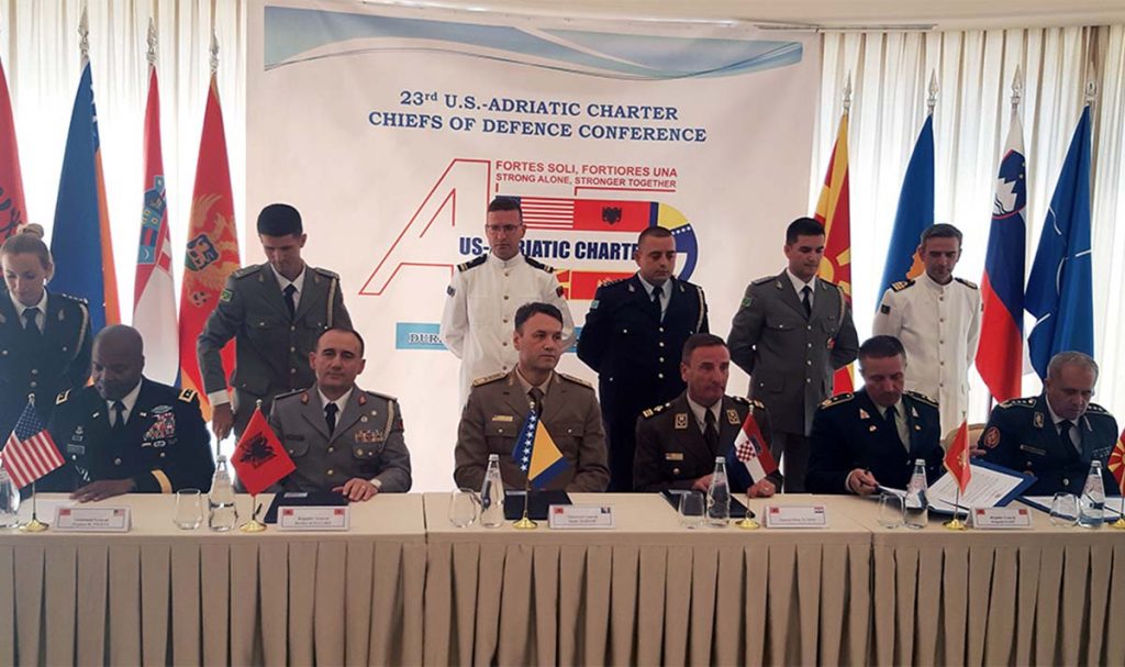 Slika https://www.morh.hr/wp-content/uploads/2019/09/a_5__23_konferencija_nacelnika_gs_nas-1024x607.jpg