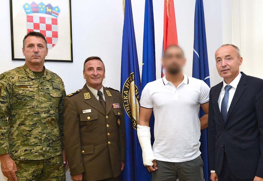 Ministar Krstičević i general Šundov primili pripadnika ZSS-a ozlijeđenog u Afganistanu