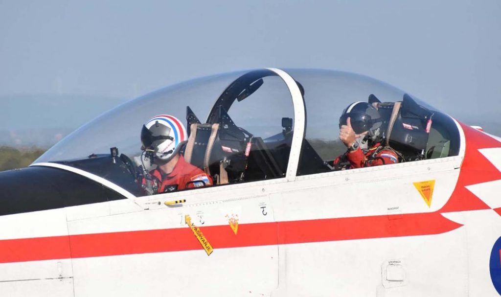 Slika https://www.morh.hr/wp-content/uploads/2019/09/krila-oluje_ministar_obrane_rh_damir_krsticevic_120919_n-1024x607.jpg