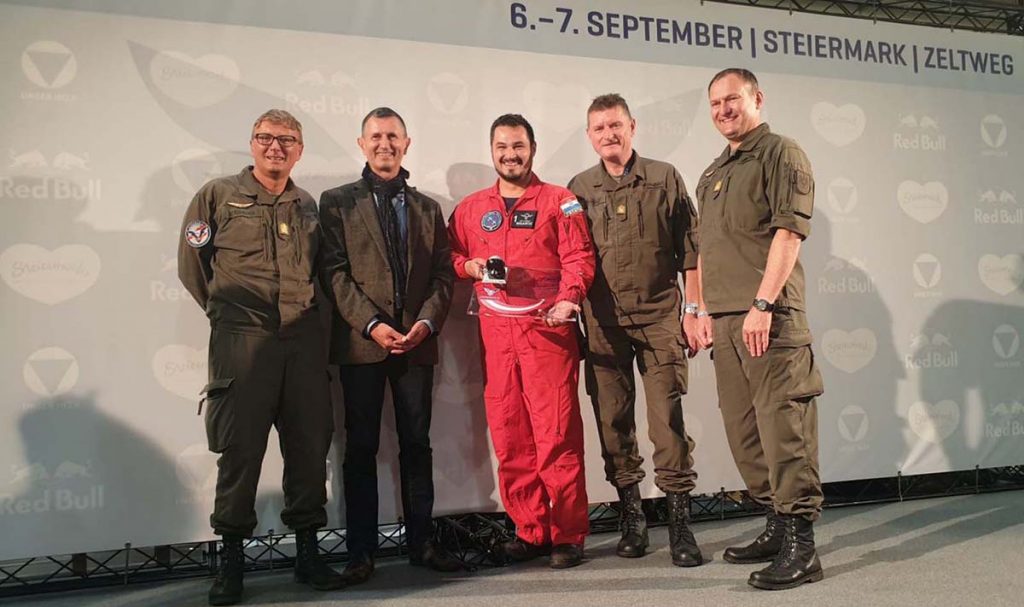 Slika https://www.morh.hr/wp-content/uploads/2019/09/krila_oluje_airpower19_190719_n-1024x607.jpg