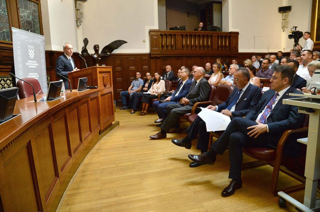 Ministar Krstičević i direktor EDA-e Jorge Domecq u HGK