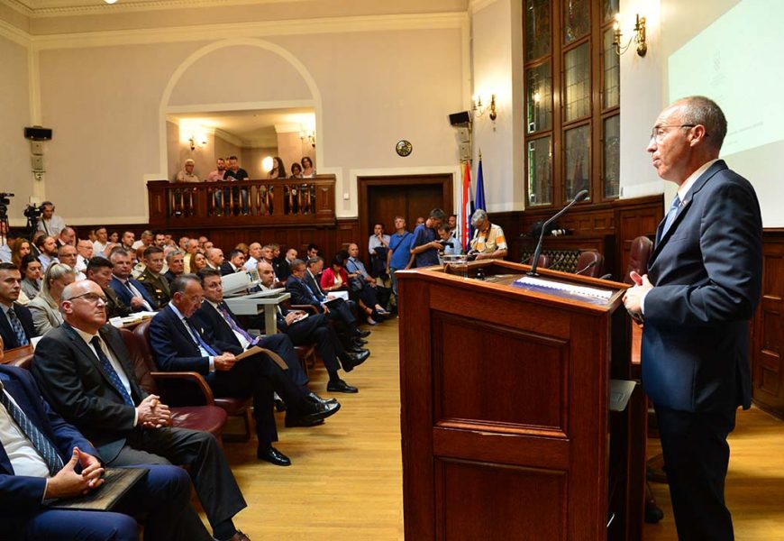 Ministar Krstičević i direktor EDA-e Jorge Domecq u HGK