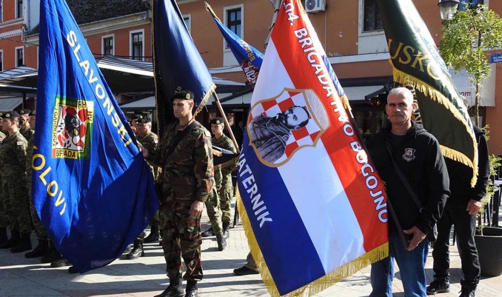 Slika https://www.morh.hr/wp-content/uploads/2019/10/27_obljetnica_5_gbr_sokolovi_190719_n-1024x607.jpg